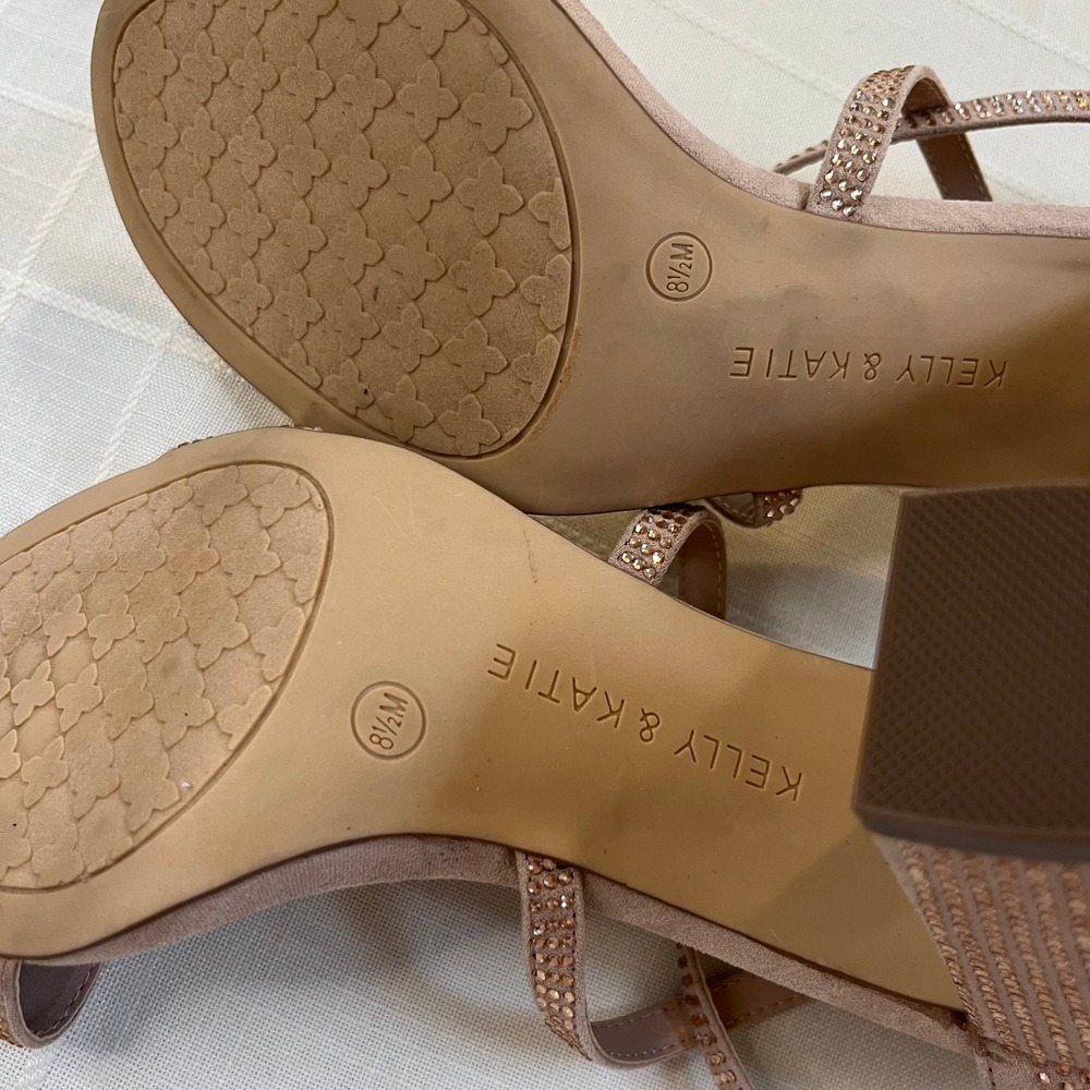 Women's Blush Strappy Block Heel Sandals - Picture 11 of 15